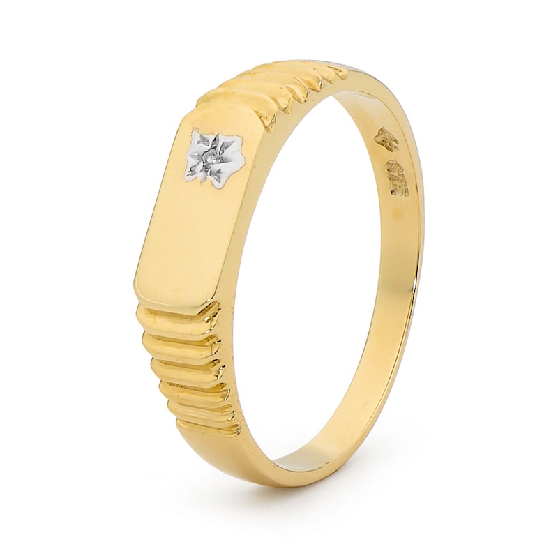 Gold Men's Dress Ring with Diamond