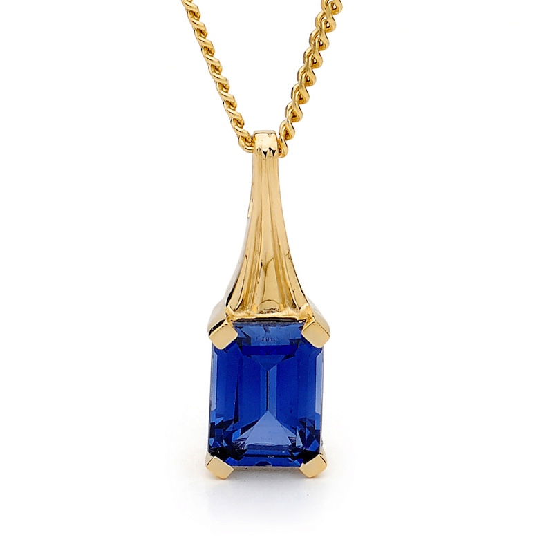 Elegant Blue Sapphire Pendant