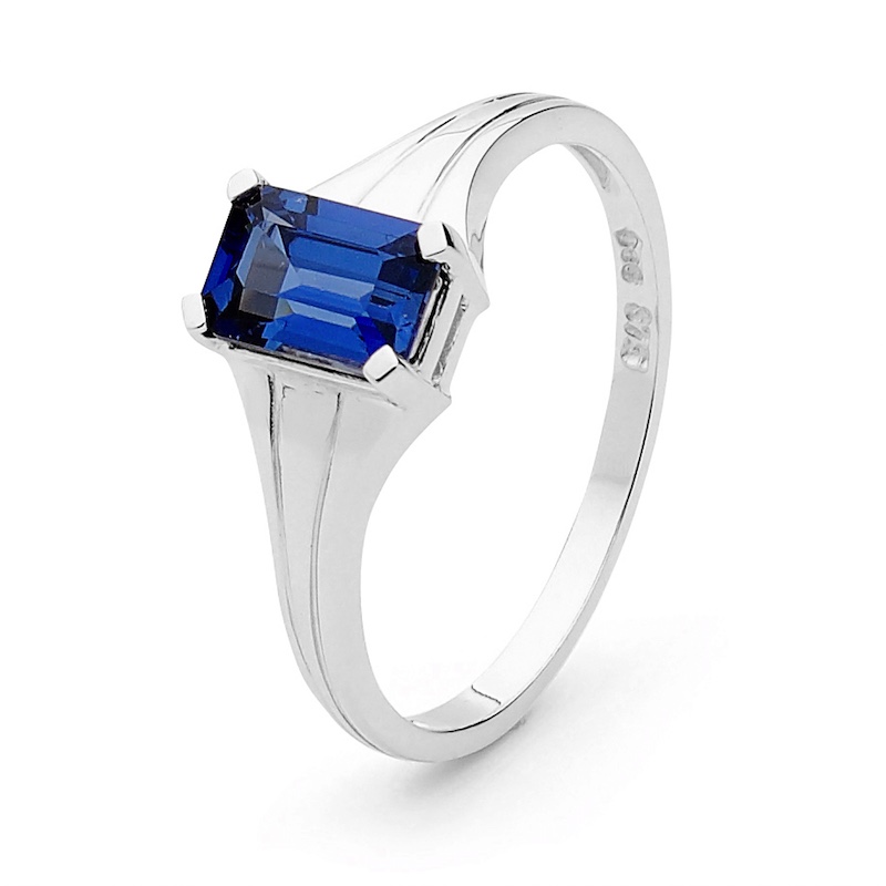 Sapphire Ring - White Gold - Modern