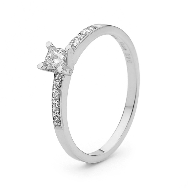 Engagement Ring  0.25ct Diamond - Flora