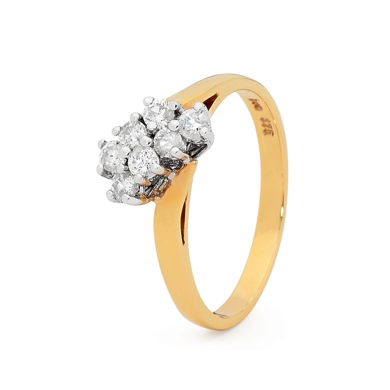 Engagement Ring - Seven Diamonds - TDW 0.35 Carat
