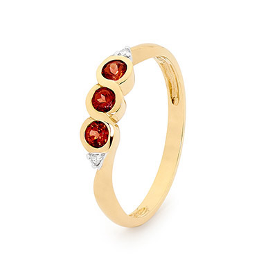 Three Stone Garnet Ring