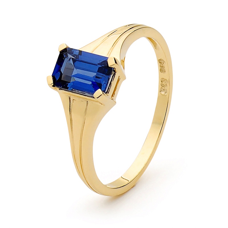 Sapphire Ring - Classic Modern