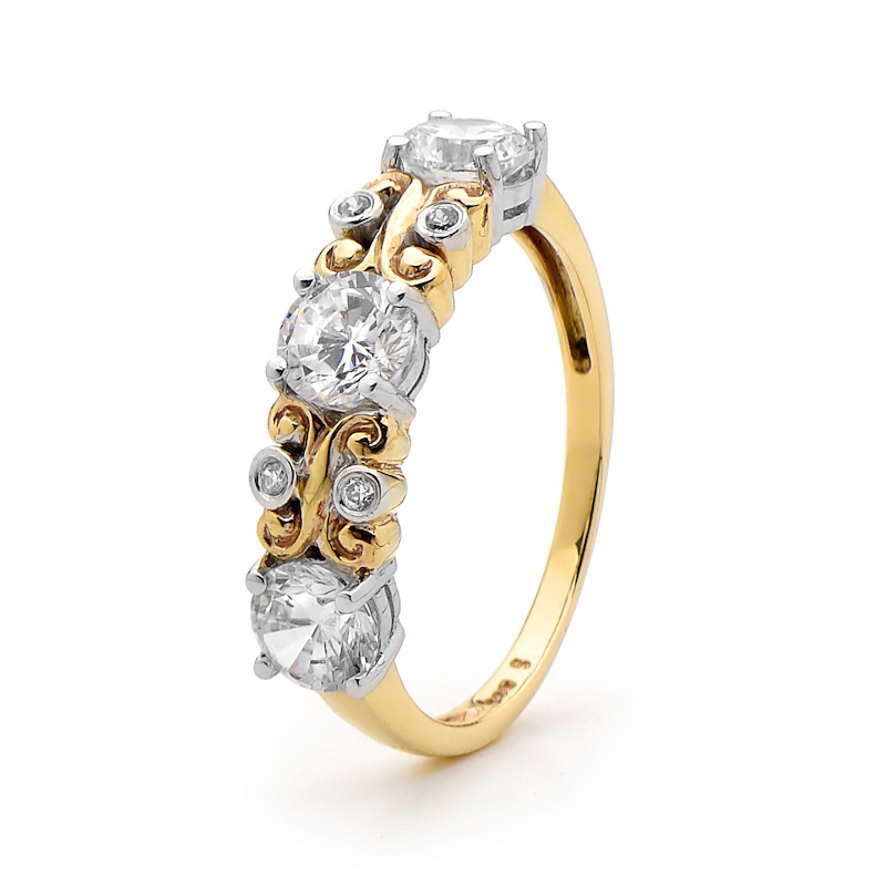 Antique Style Zirconia Ring