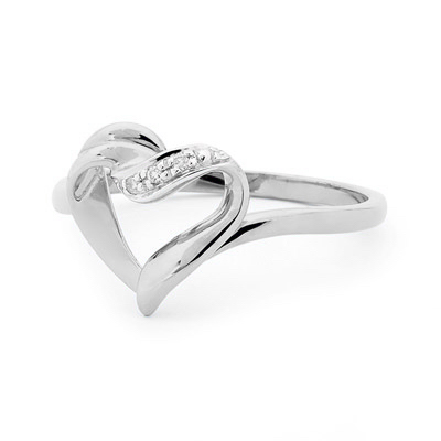 9 ct. White gold Heart love ring