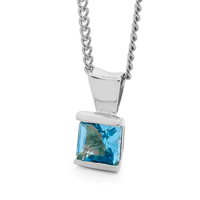 Blue Topaz pendant in White Gold